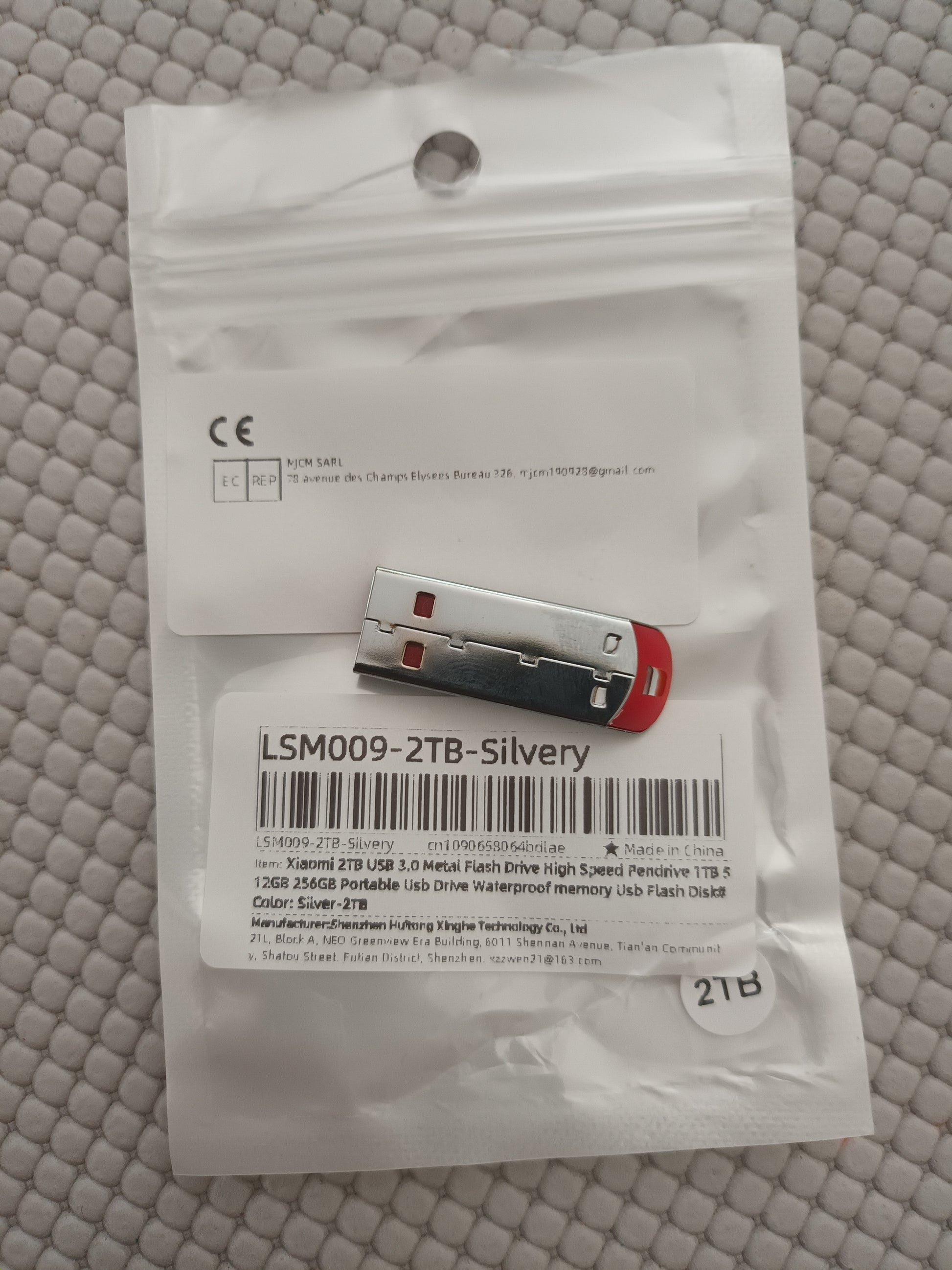 Clé USB 2 Terra Octets. USB 3.0